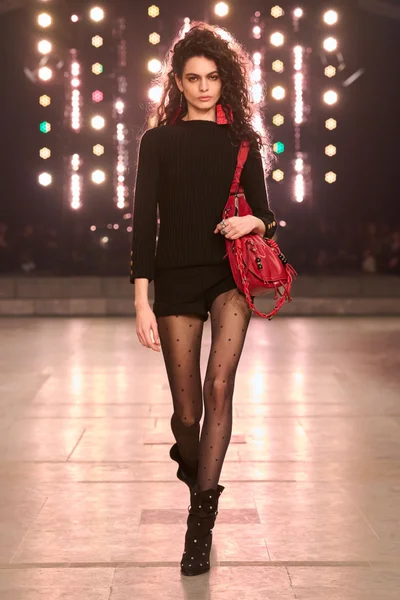 Look 54
